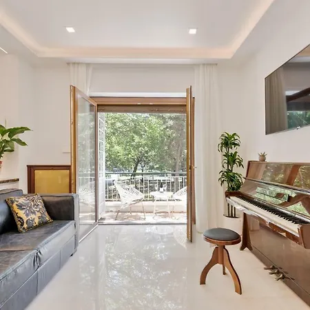 First Class Tatil Evi *